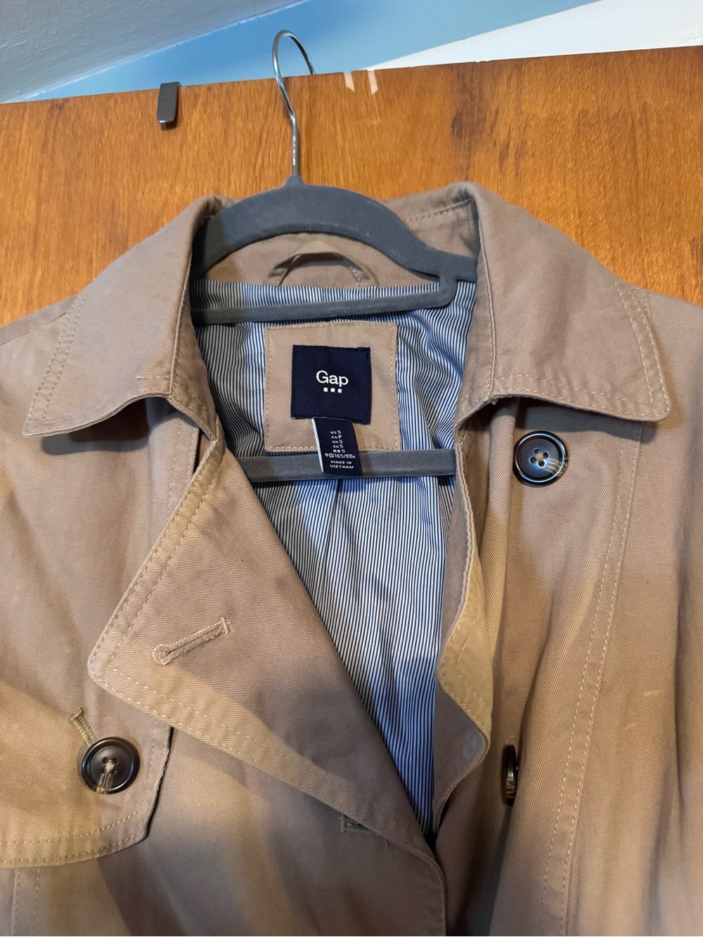 GAP Lightweight Tan Double-Breasted Trench Coat with Belt - Picture 3 of 4